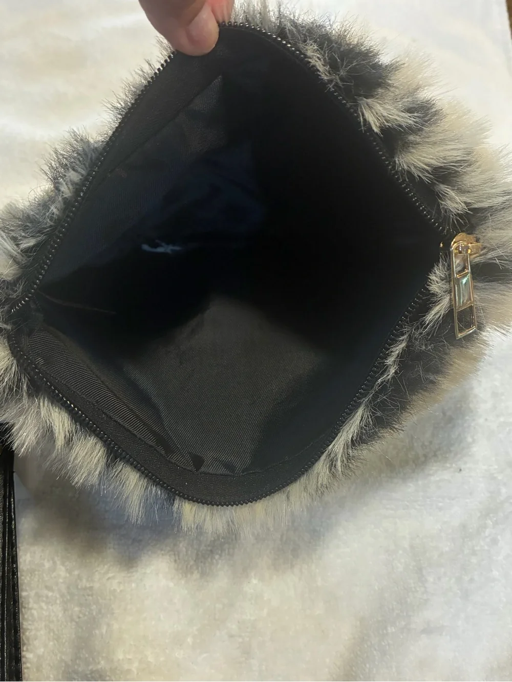 Fashion Nova Fur Baby Faux Fur clutch, NWT